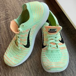 Nike free rn flyknit 2018 women’s 7.5